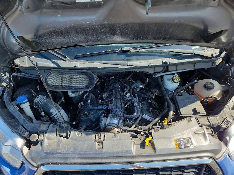 60862626 :رقم المزاد ، 1FTRU8XG0NKA21147 vin ، 2022 Ford Transit مزاد بيع