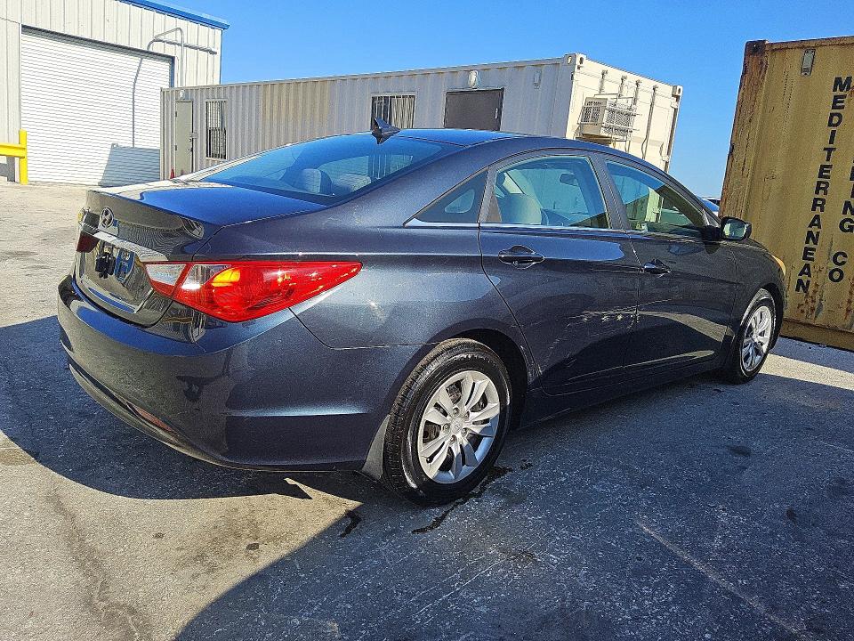2011 Hyundai Sonata მანქანა იყიდება აუქციონზე, vin: 5NPEB4AC2BH289923, აუქციონის ნომერი: 85973745