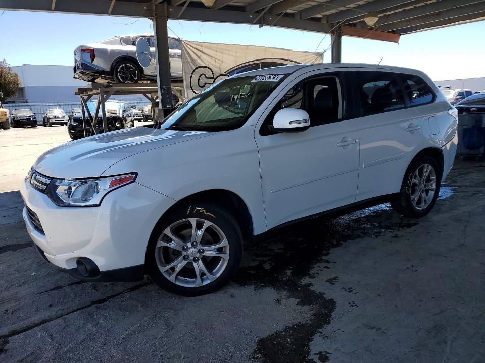 Продажа на аукционе авто 2014 Mitsubishi Outlander, vin: JA4AD3A35EZ001791, номер лота: 62723656