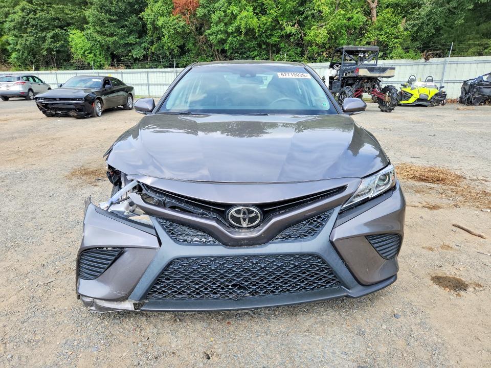 Aukcja sprzedaży 2018 Toyota Camry, vin: 4T1B11HK1JU100485, numer aukcji: 62715036