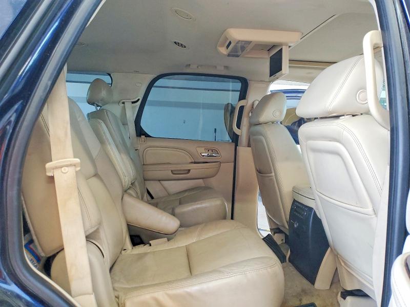 61062926 :رقم المزاد ، 1GYEC63807R289088 vin ، 2007 Cadillac Escalade مزاد بيع