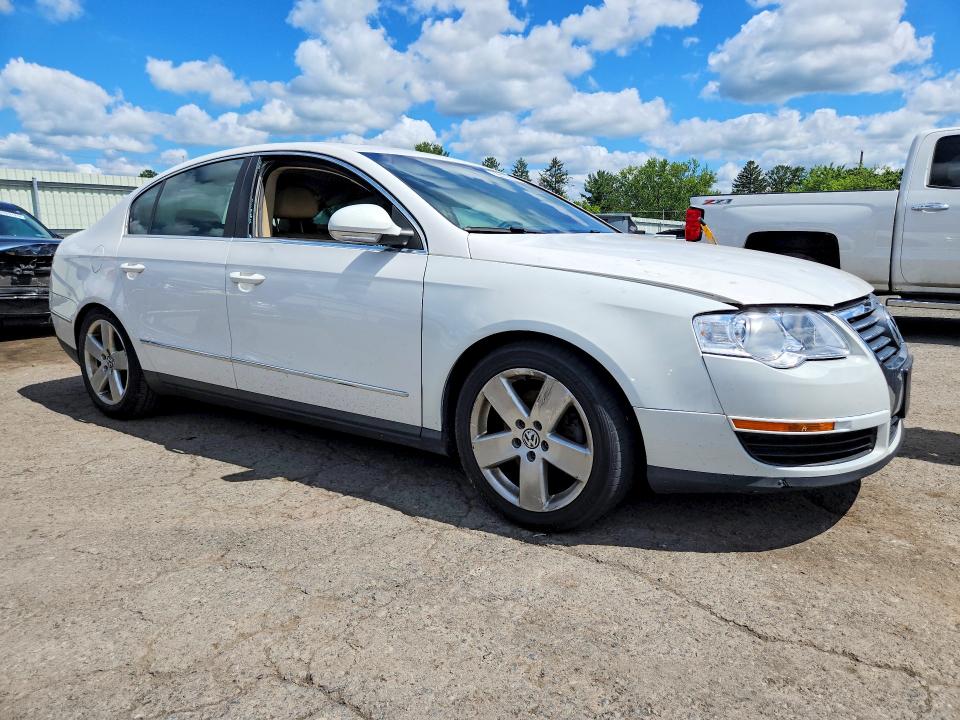 60175876 :رقم المزاد ، WVWAK73C38E247279 vin ، 2008 Volkswagen Passat مزاد بيع