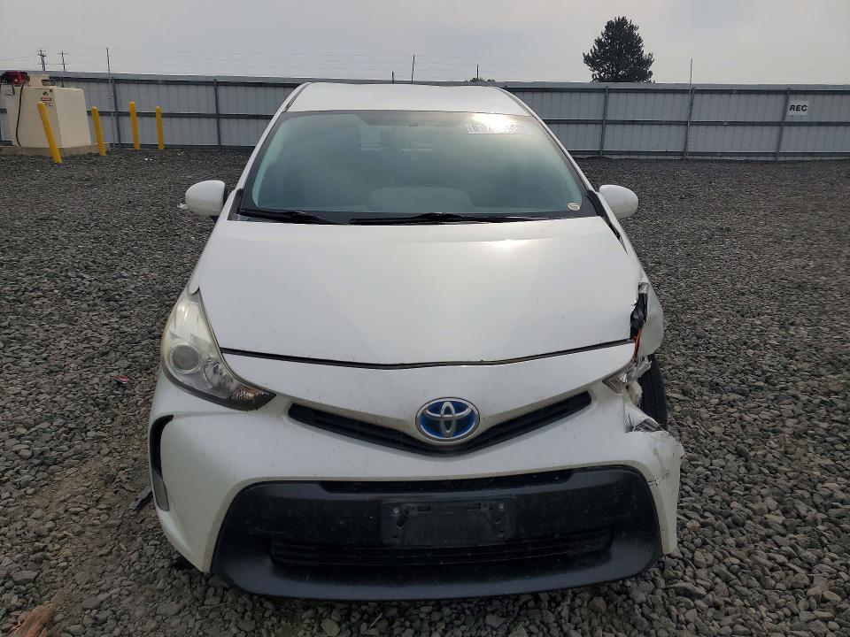 61765556 :رقم المزاد ، JTDZN3EU3GJ047257 vin ، 2016 Toyota Prius V مزاد بيع