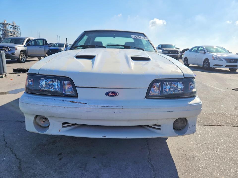 60052166 :رقم المزاد ، 1FABP42E8KF214261 vin ، 1989 Ford Mustang مزاد بيع