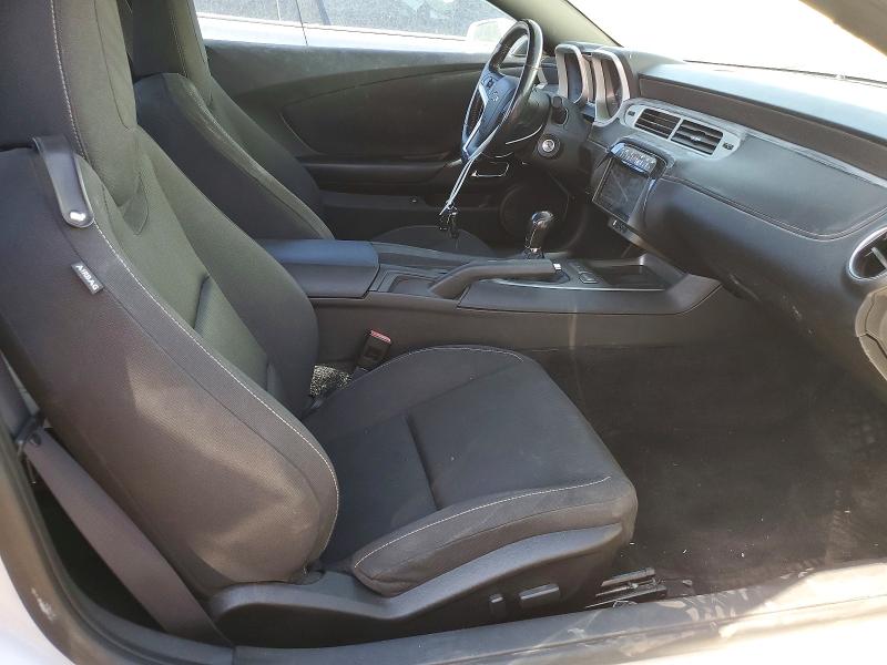 60245916 :رقم المزاد ، 2G1FC1E34F9106775 vin ، 2015 Chevrolet Camaro مزاد بيع