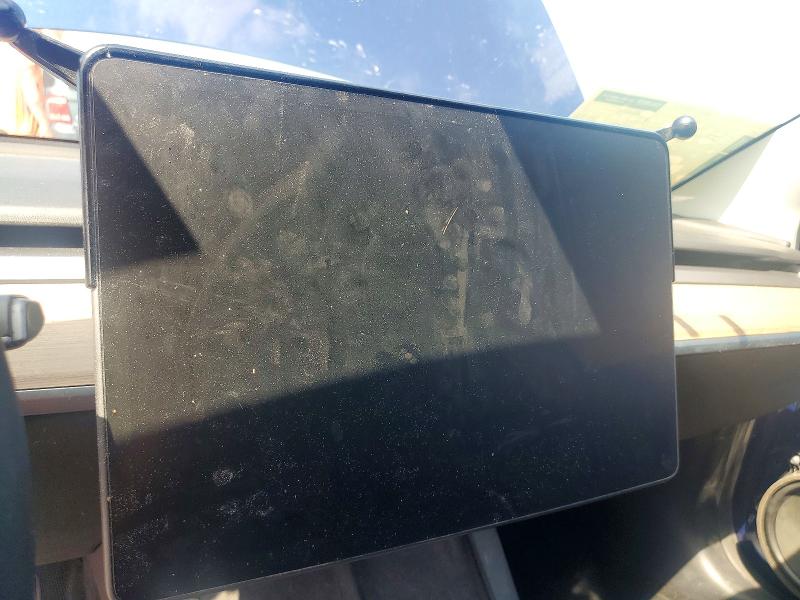 62334406 :رقم المزاد ، 5YJ3E1EBXNF246691 vin ، 2022 Tesla Model 3 مزاد بيع