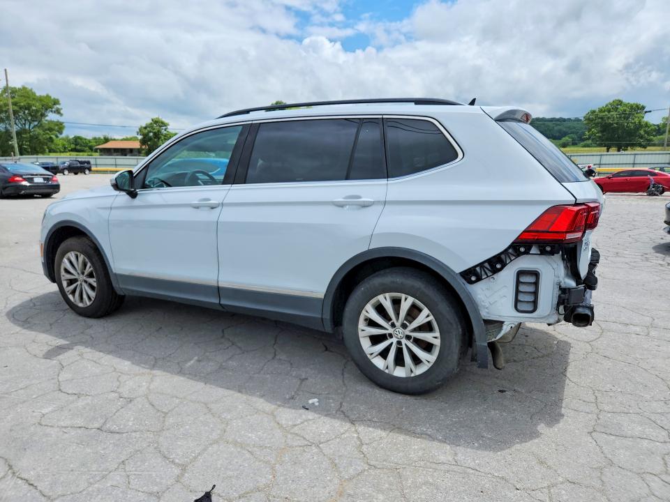 Продажа на аукционе авто 2018 Volkswagen Tiguan, vin: 3VV3B7AX4JM104681, номер лота: 61017756