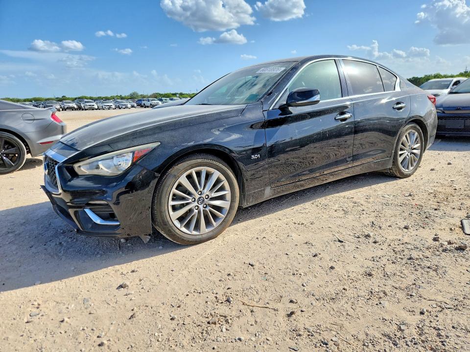 60518926 :رقم المزاد ، JN1EV7AP3JM351557 vin ، 2018 Infiniti Q50 مزاد بيع