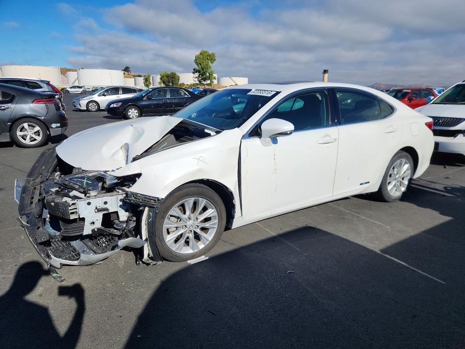 62053516 :رقم المزاد ، JTHBW1GG8F2082684 vin ، 2015 Lexus Es مزاد بيع