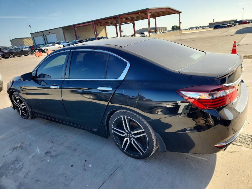Auction sale of the 2017 Honda Accord, vin: 1HGCR2F18HA123017, lot number: 59542696