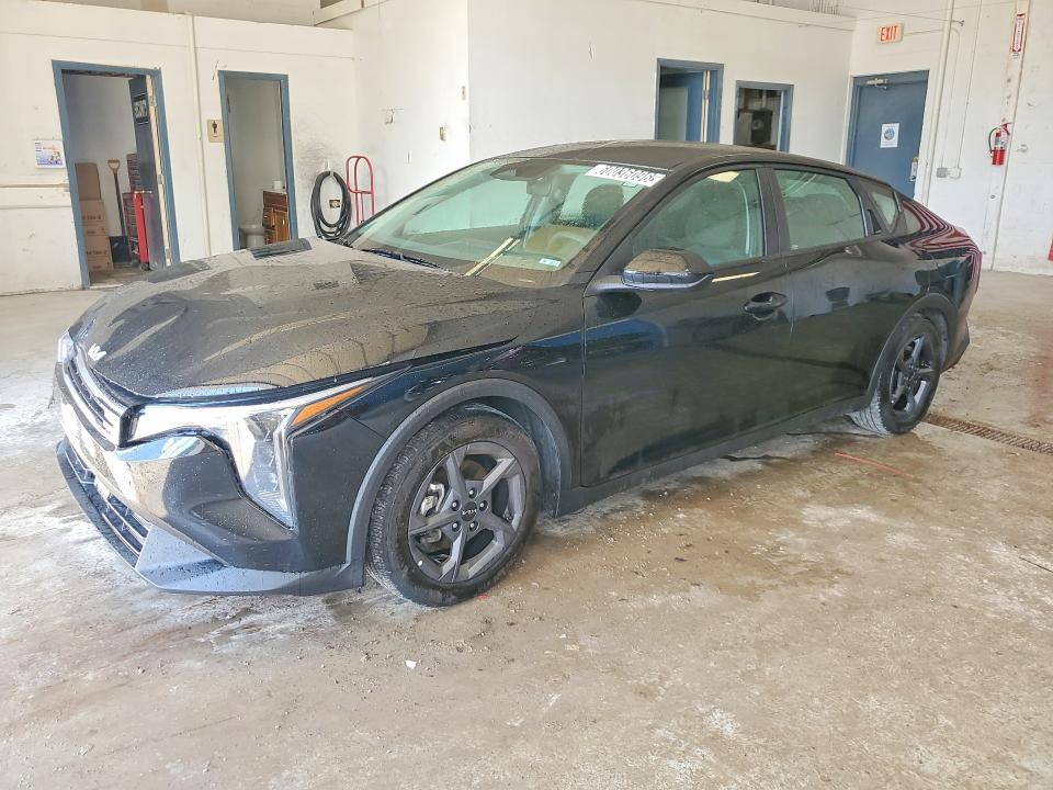 60036096 :رقم المزاد ، 3KPFT4DE1SE086007 vin ، 2025 Kia K4 مزاد بيع