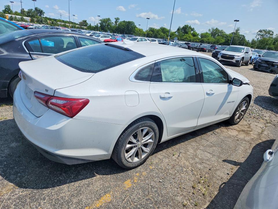 Продажа на аукционе авто 2019 Chevrolet Malibu, vin: 1G1ZD5ST8KF136630, номер лота: 61711536