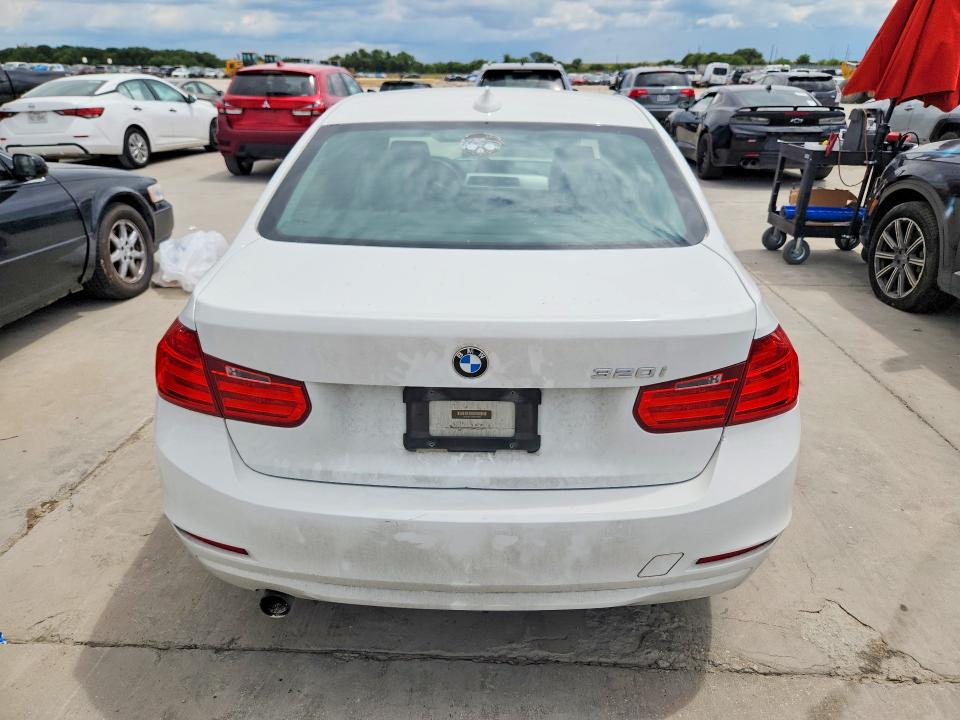Aukcja sprzedaży 2015 Bmw 320, vin: WBA3B1C56FK135840, numer aukcji: 60705026