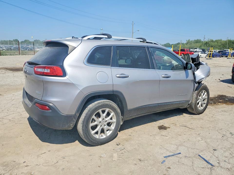 61044976 :رقم المزاد ، 1C4PJLCB8JD605372 vin ، 2018 Jeep Cherokee مزاد بيع