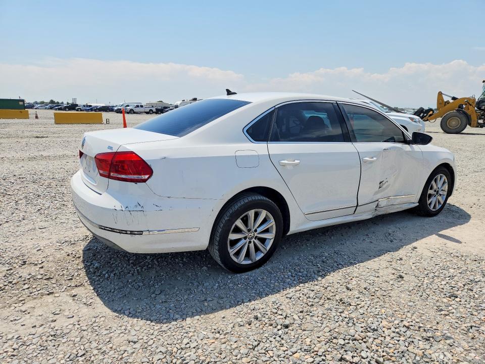 63421256 :رقم المزاد ، 1VWCH7A31CC059856 vin ، 2012 Volkswagen Passat مزاد بيع