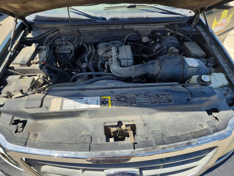 62610196 :رقم المزاد ، 1FTRX172X2NA11528 vin ، 2002 Ford F150 مزاد بيع