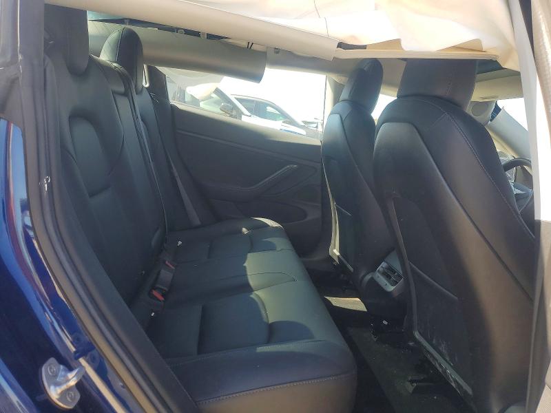 Продажа на аукционе авто 2018 Tesla Model 3, vin: 5YJ3E1EA1JF102397, номер лота: 62863856