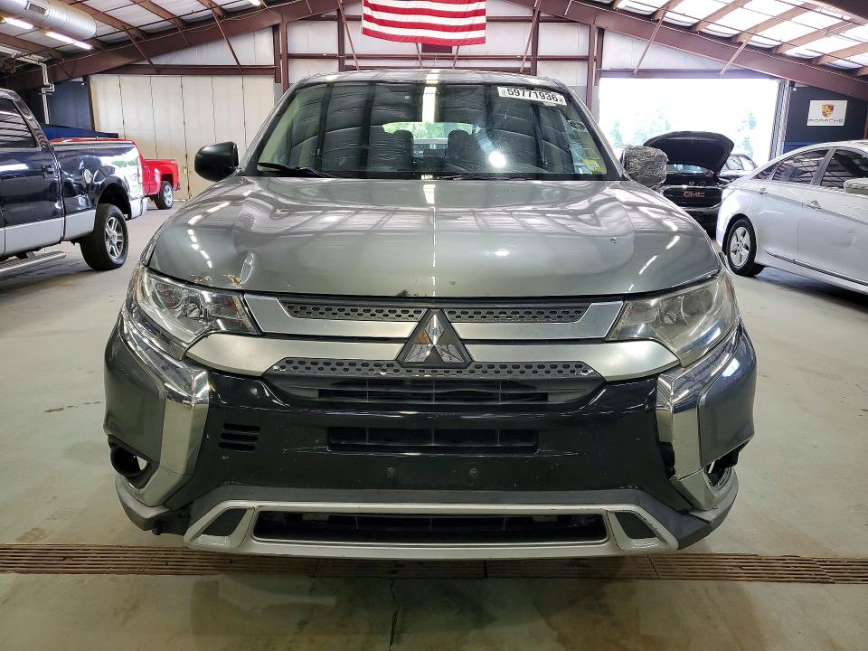 2020 Mitsubishi Outlander მანქანა იყიდება აუქციონზე, vin: JA4AZ3A31LZ003102, აუქციონის ნომერი: 59771936