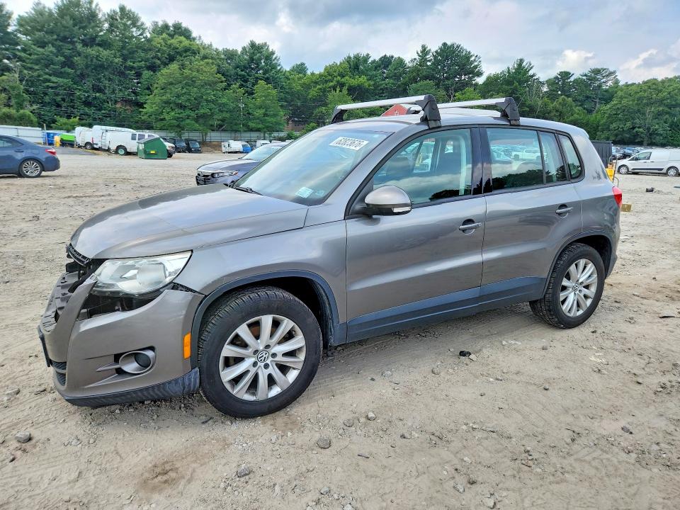 62823676 :رقم المزاد ، WVGBV7AX0AW524449 vin ، 2010 Volkswagen Tiguan مزاد بيع