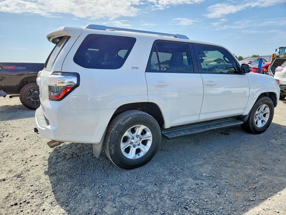Продажа на аукционе авто 2018 Toyota 4runner, vin: JTEZU5JR8J5172752, номер лота: 61599236