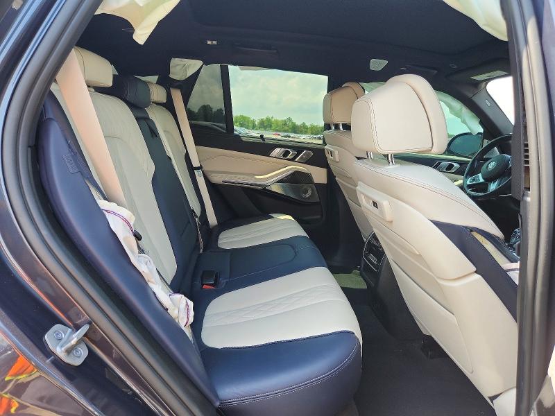 61812486 :رقم المزاد ، 5UXJU4C09M9H27362 vin ، 2021 Bmw X5 مزاد بيع