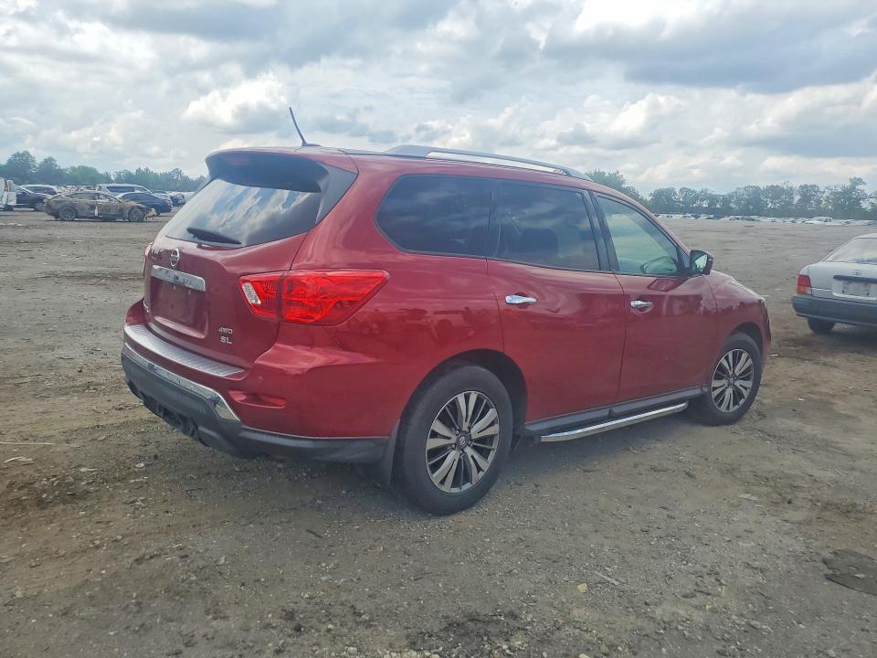 59278336 :رقم المزاد ، 5N1DR2MM0JC614137 vin ، 2018 Nissan Pathfinder مزاد بيع