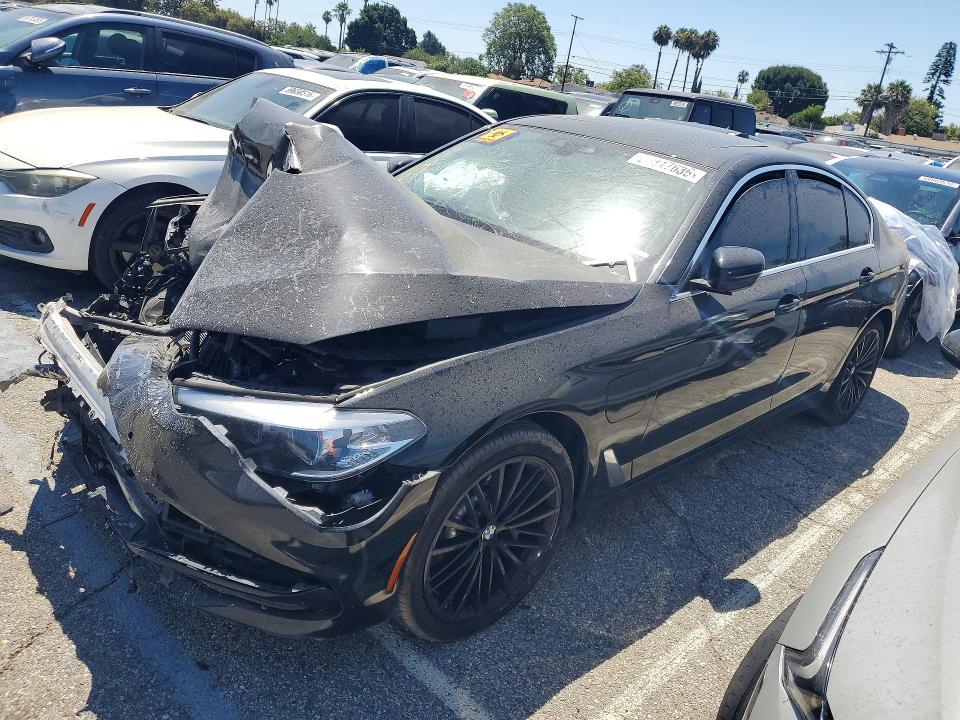 60817636 :رقم المزاد ، WBAJA9C01LCE61874 vin ، 2020 Bmw 530e مزاد بيع