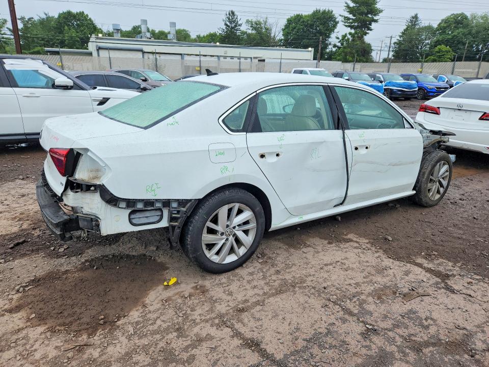 59649326 :رقم المزاد ، 1VWBA7A35JC031488 vin ، 2018 Volkswagen Passat مزاد بيع