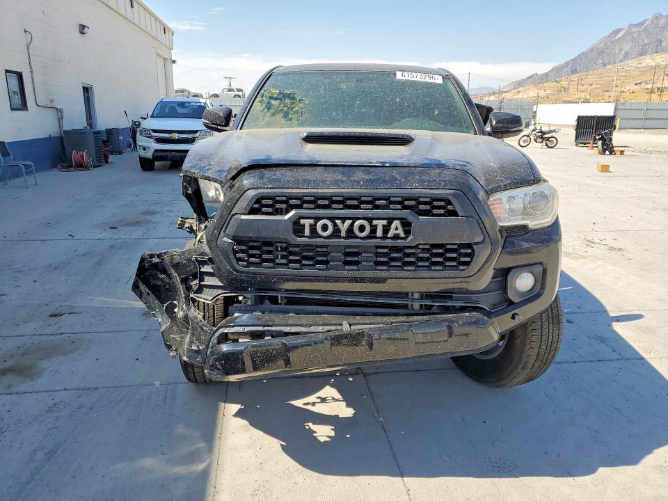 61573296 :رقم المزاد ، 5TFDZ5BN6GX003337 vin ، 2016 Toyota Tacoma مزاد بيع