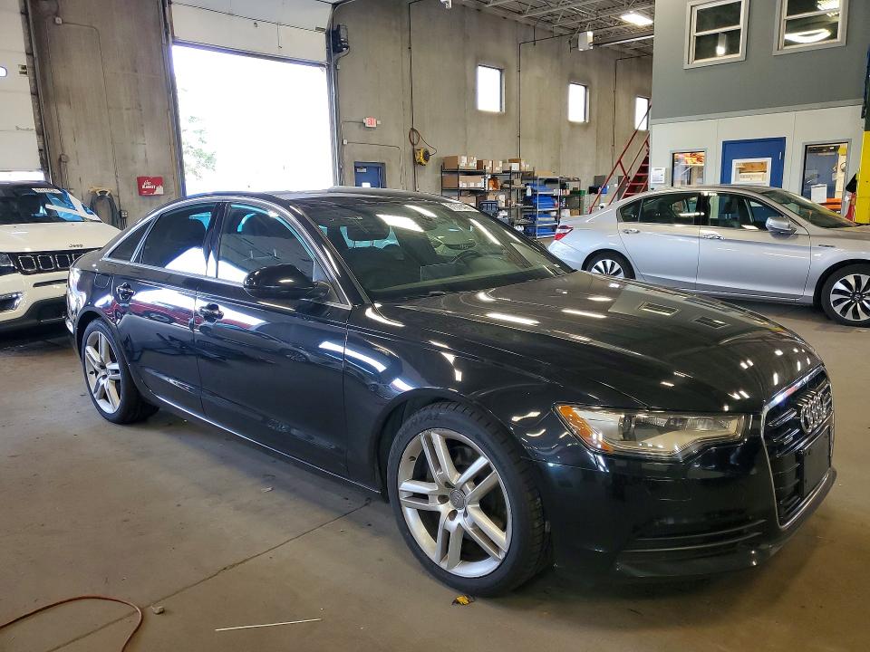 61376426 :رقم المزاد ، WAUGFAFC5FN035775 vin ، 2015 Audi A6 مزاد بيع