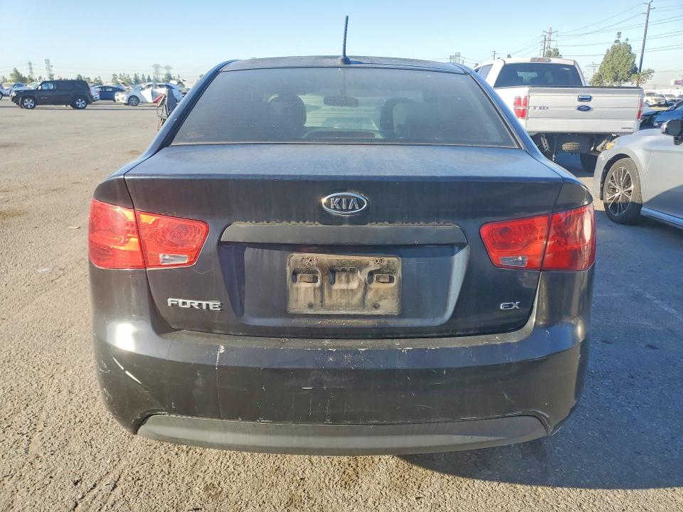 60169106 :رقم المزاد ، KNAFU4A23C5607083 vin ، 2012 Kia Forte مزاد بيع