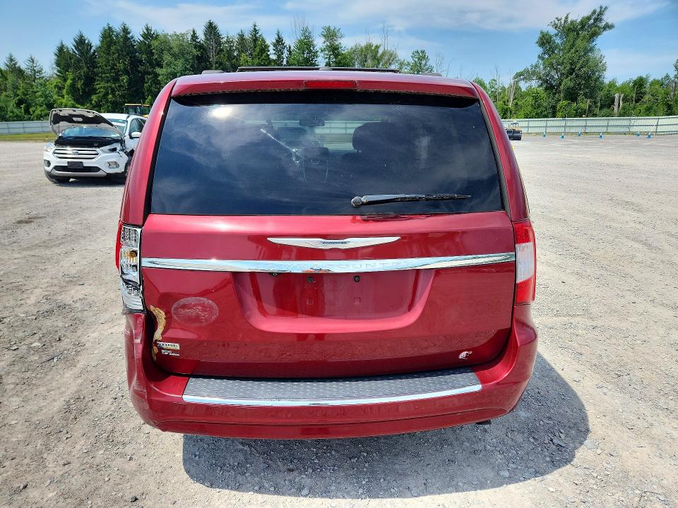 Продажа на аукционе авто 2015 Chrysler Town & Country, vin: 2C4RC1BG6FR645197, номер лота: 61131886