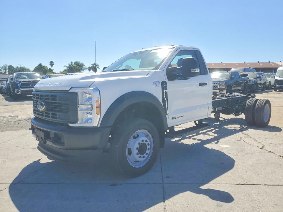 60983306 :رقم المزاد ، 1FDUF5GT8RDA09415 vin ، 2024 Ford F550 مزاد بيع