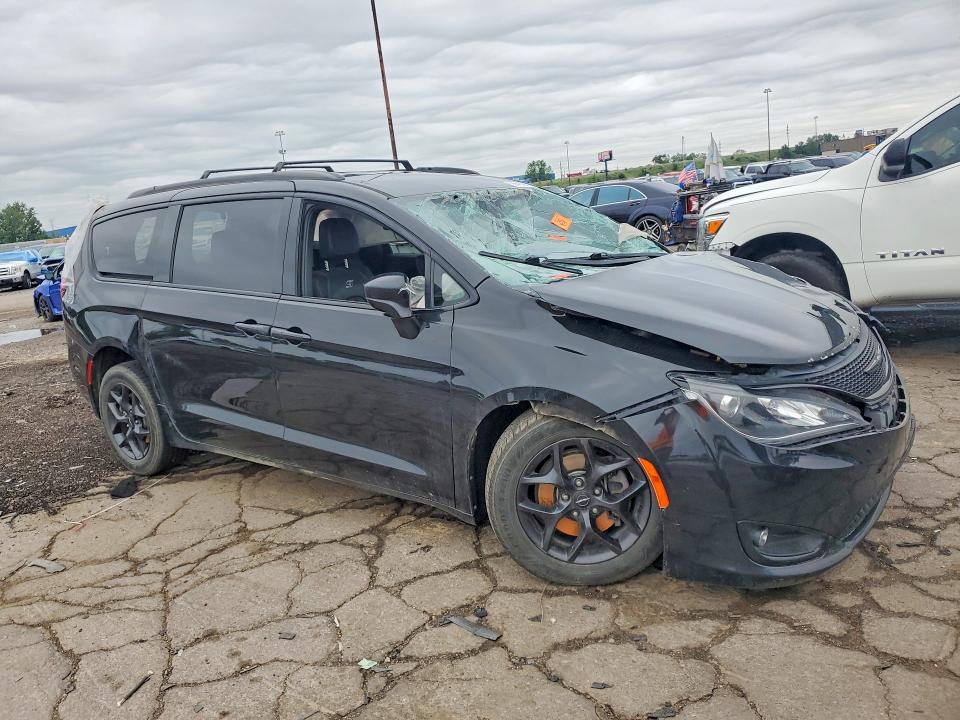 Продажа на аукционе авто 2018 Chrysler Pacifica, vin: 2C4RC1EG5JR291788, номер лота: 59649026