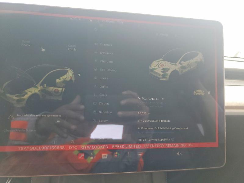 61572996 :رقم المزاد ، 7SAYGDEE9RF159658 vin ، 2024 Tesla Model Y مزاد بيع