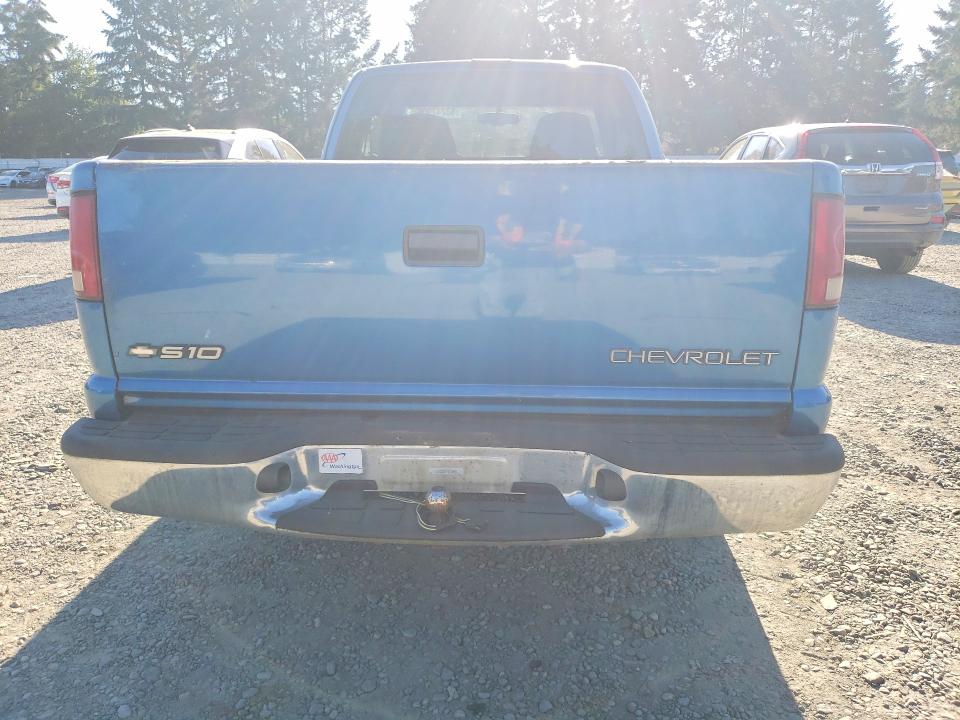 63247906 :رقم المزاد ، 1GCCS1955Y8241898 vin ، 2000 Chevrolet S Truck مزاد بيع