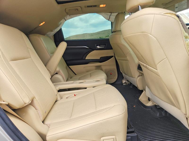60618796 :رقم المزاد ، 5TDDKRFH8GS339321 vin ، 2016 Toyota Highlander مزاد بيع