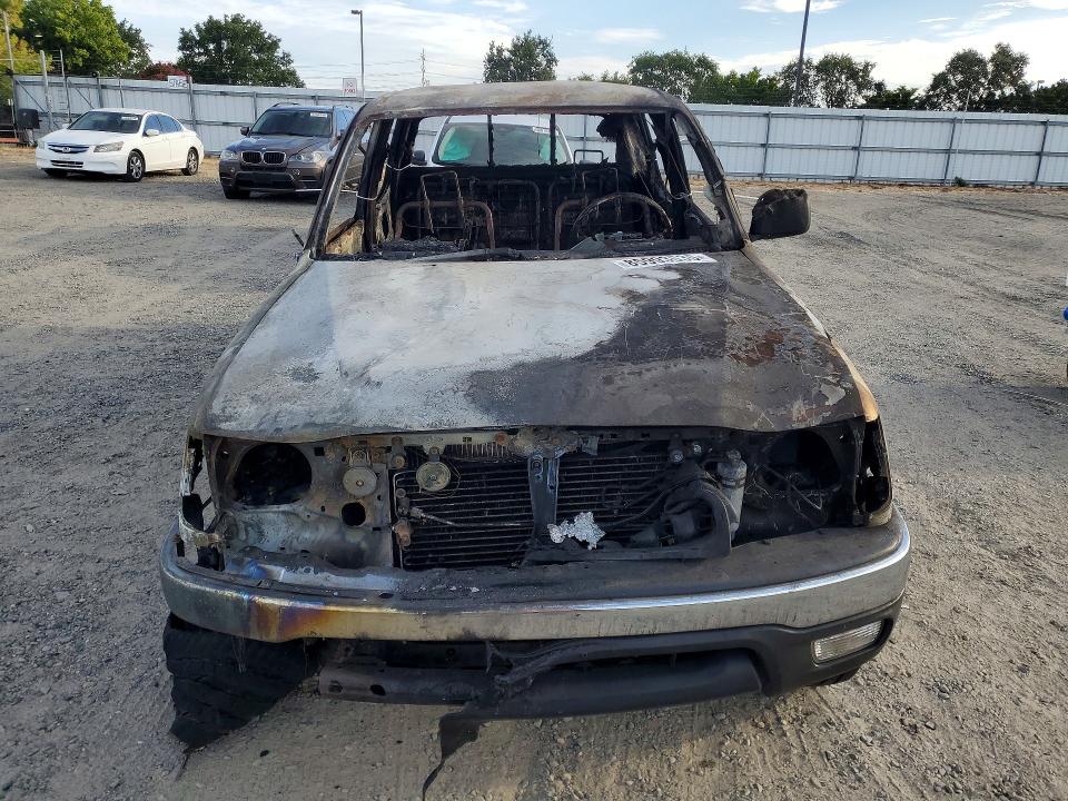 2001 Toyota Tacoma მანქანა იყიდება აუქციონზე, vin: 5TEGN92N01Z840987, აუქციონის ნომერი: 85993535