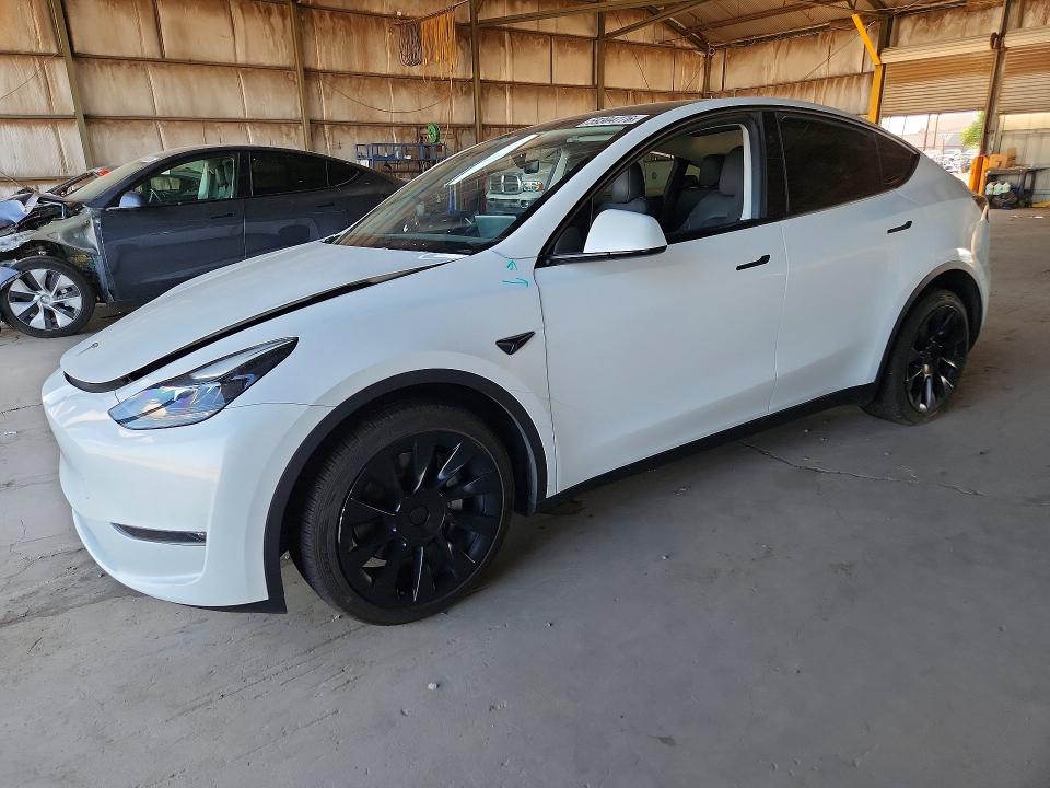 59304776 :رقم المزاد ، 7SAYGAEE7RF085283 vin ، 2024 Tesla Model Y مزاد بيع