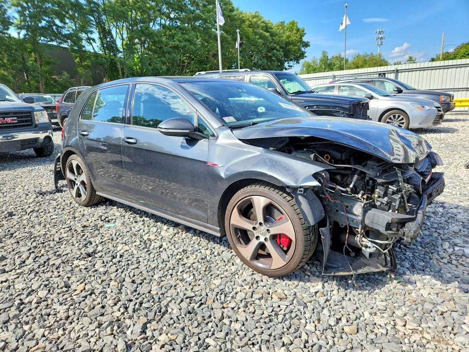 60530976 :رقم المزاد ، 3VW447AU7HM018744 vin ، 2017 Volkswagen Gti مزاد بيع