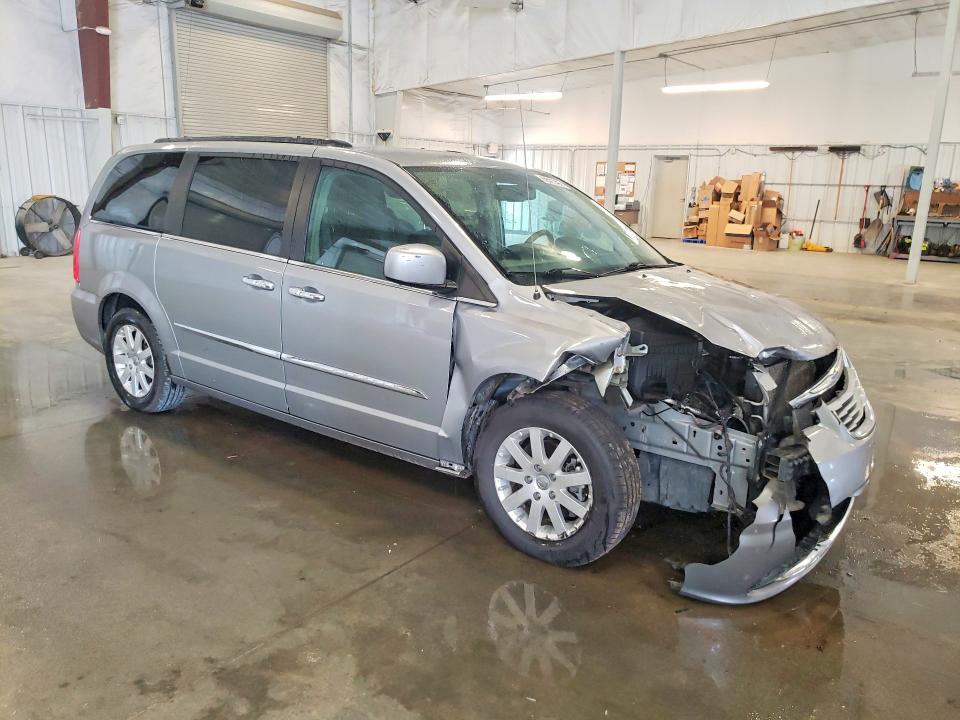 60091896 :رقم المزاد ، 2C4RC1BG1FR636701 vin ، 2015 Chrysler Town & Country مزاد بيع
