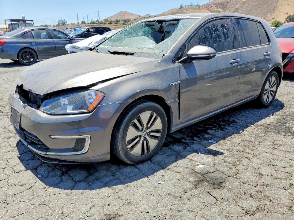 62333336 :رقم المزاد ، WVWKP7AUXGW911698 vin ، 2016 Volkswagen E-golf مزاد بيع