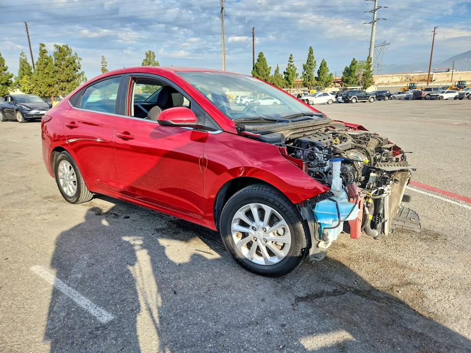 60696026 :رقم المزاد ، 3KPC24A6XNE187506 vin ، 2022 Hyundai Accent مزاد بيع