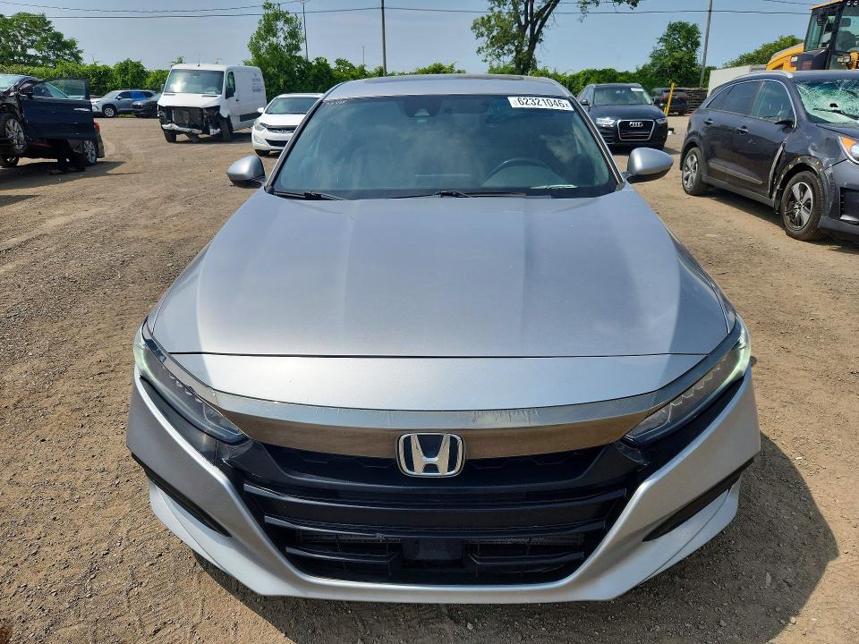 Продажа на аукционе авто 2018 Honda Accord, vin: 1HGCV2F31JA800704, номер лота: 62321046