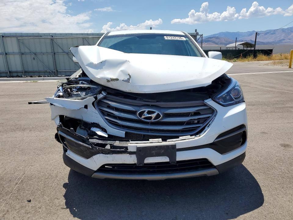Продажа на аукционе авто 2017 Hyundai Santa Fe Sport, vin: 5NMZT3LB4HH026576, номер лота: 61243746