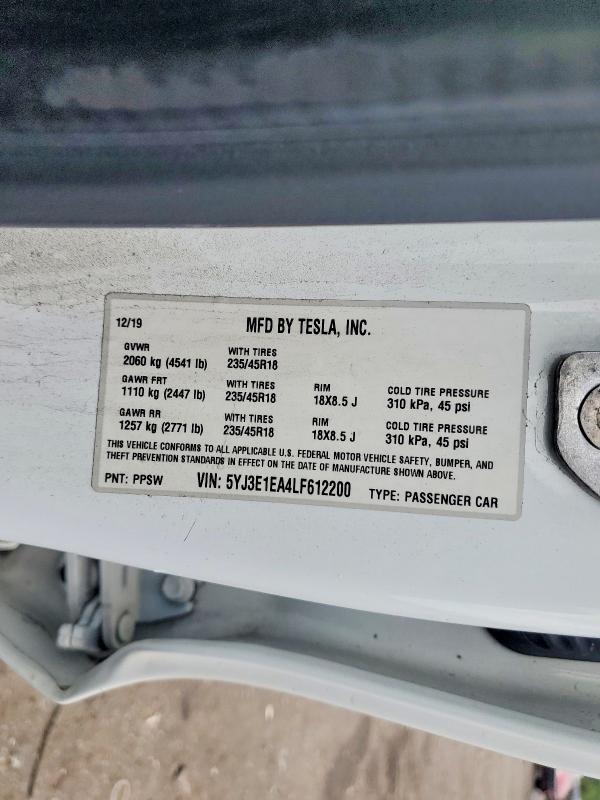 61981656 :رقم المزاد ، 5YJ3E1EA4LF612200 vin ، 2020 Tesla Model 3 مزاد بيع