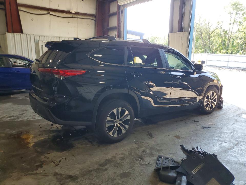 Продаж на аукціоні авто 2023 Toyota Highlander, vin: 5TDKDRBH1PS010807, номер лоту: 63157786