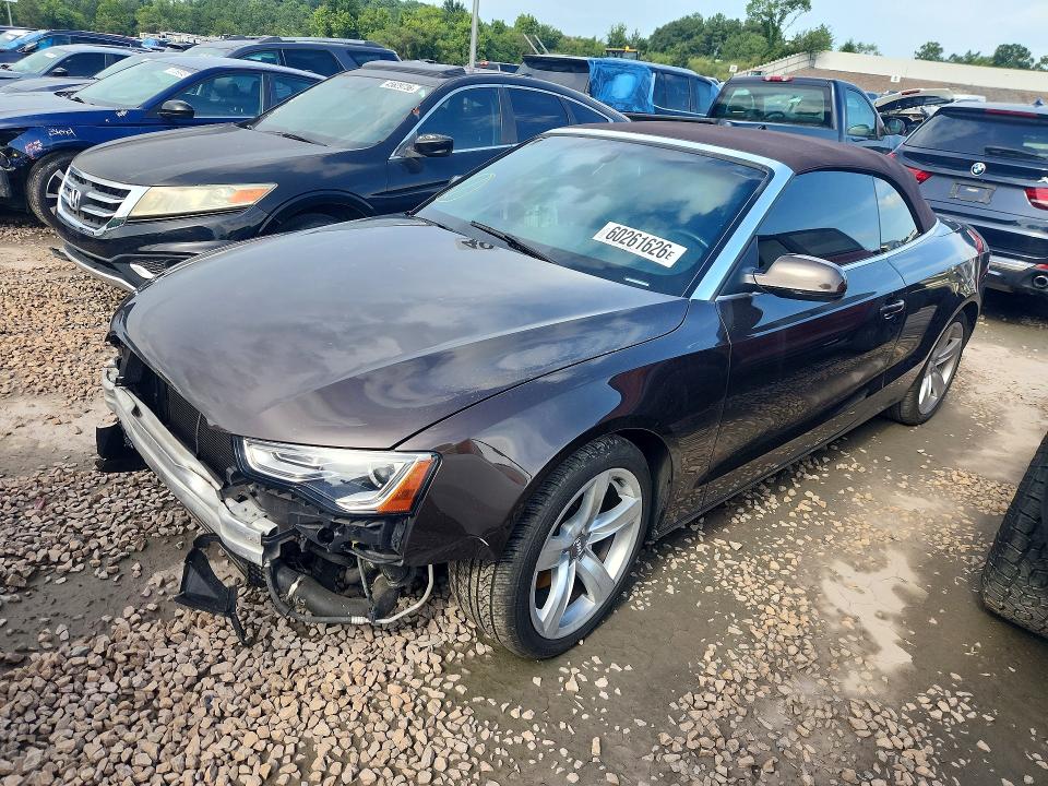 60261626 :رقم المزاد ، WAUCFAFH6FN002004 vin ، 2015 Audi A5 مزاد بيع