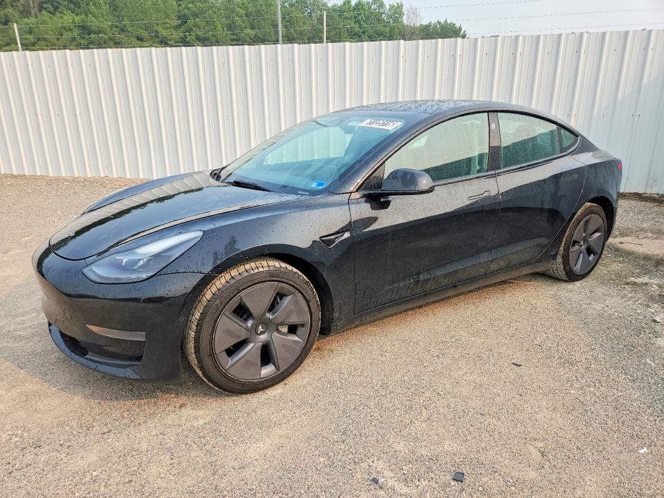 61125116 :رقم المزاد ، 5YJ3E1EA2NF369599 vin ، 2022 Tesla Model 3 مزاد بيع