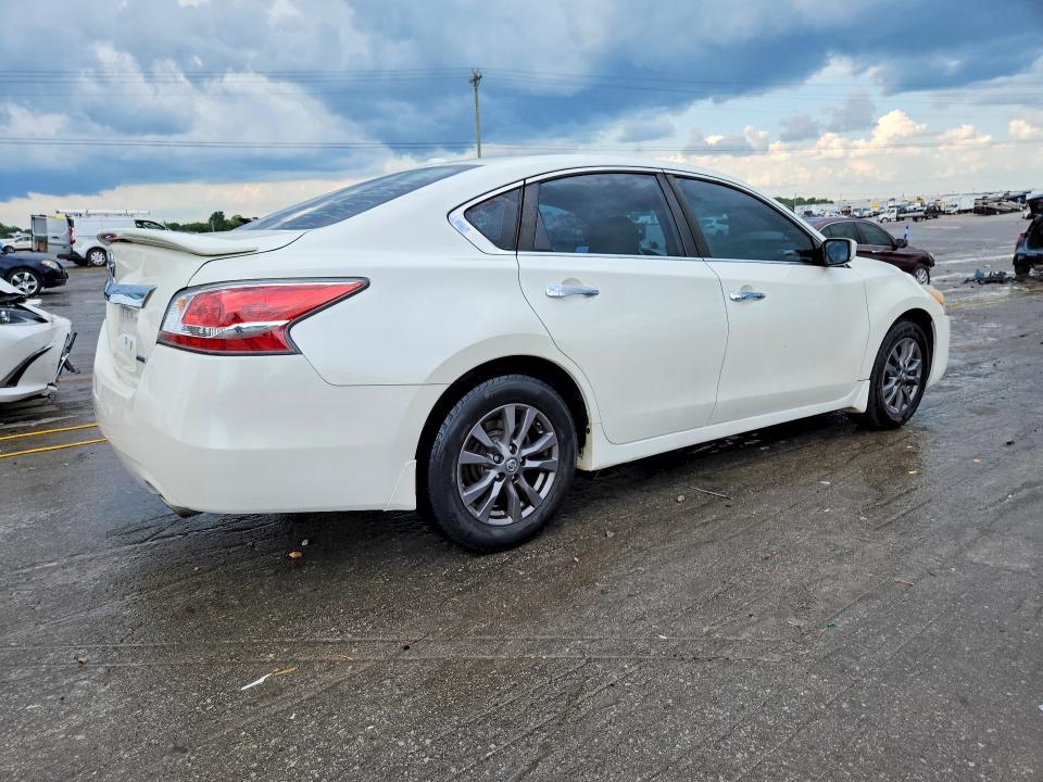 2015 Nissan Altima მანქანა იყიდება აუქციონზე, vin: 1N4AL3AP6FC595846, აუქციონის ნომერი: 60326306